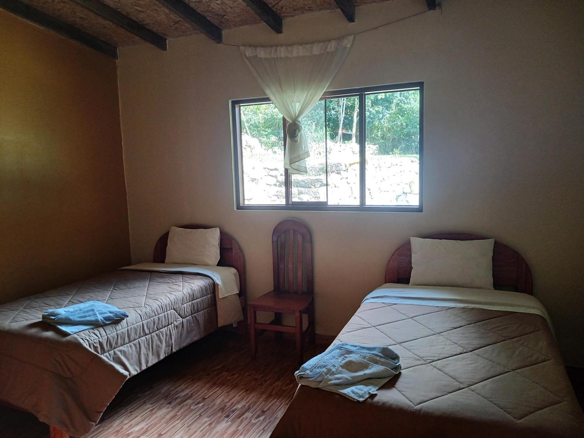 Hostel Lia Lucmabamba Sahuayaco